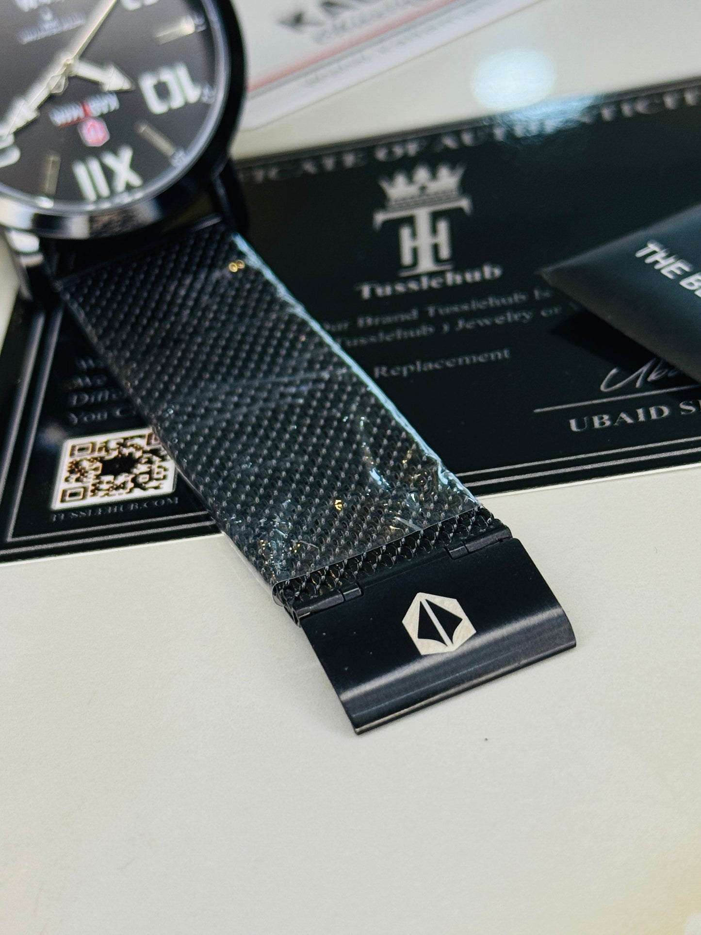 Kademan Black Mesh Premium Watch