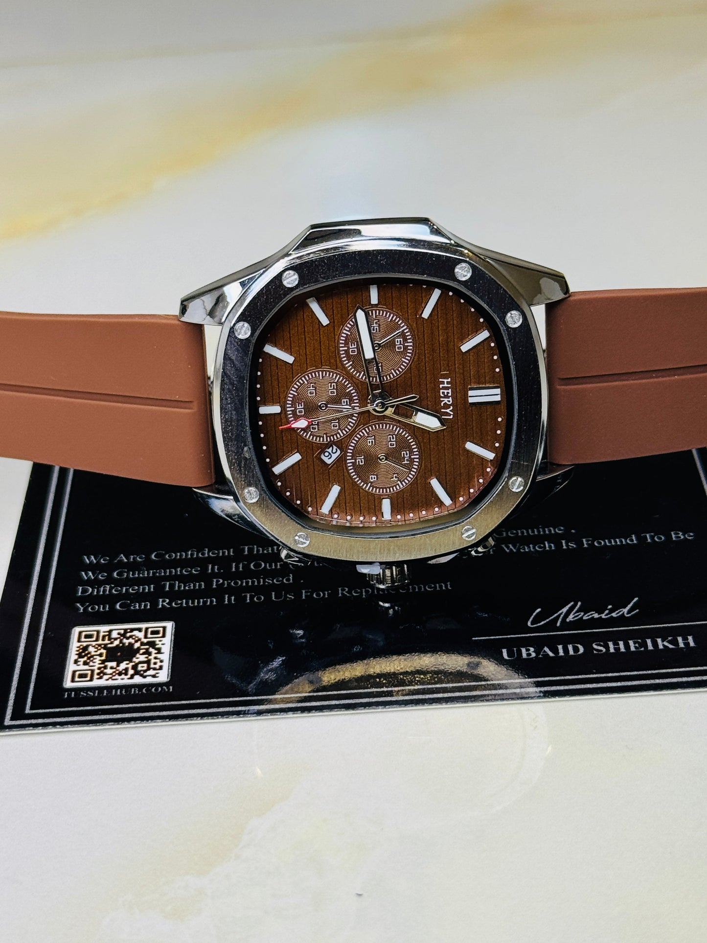 Brown Heryi Nautilus Magnet Strap Watch
