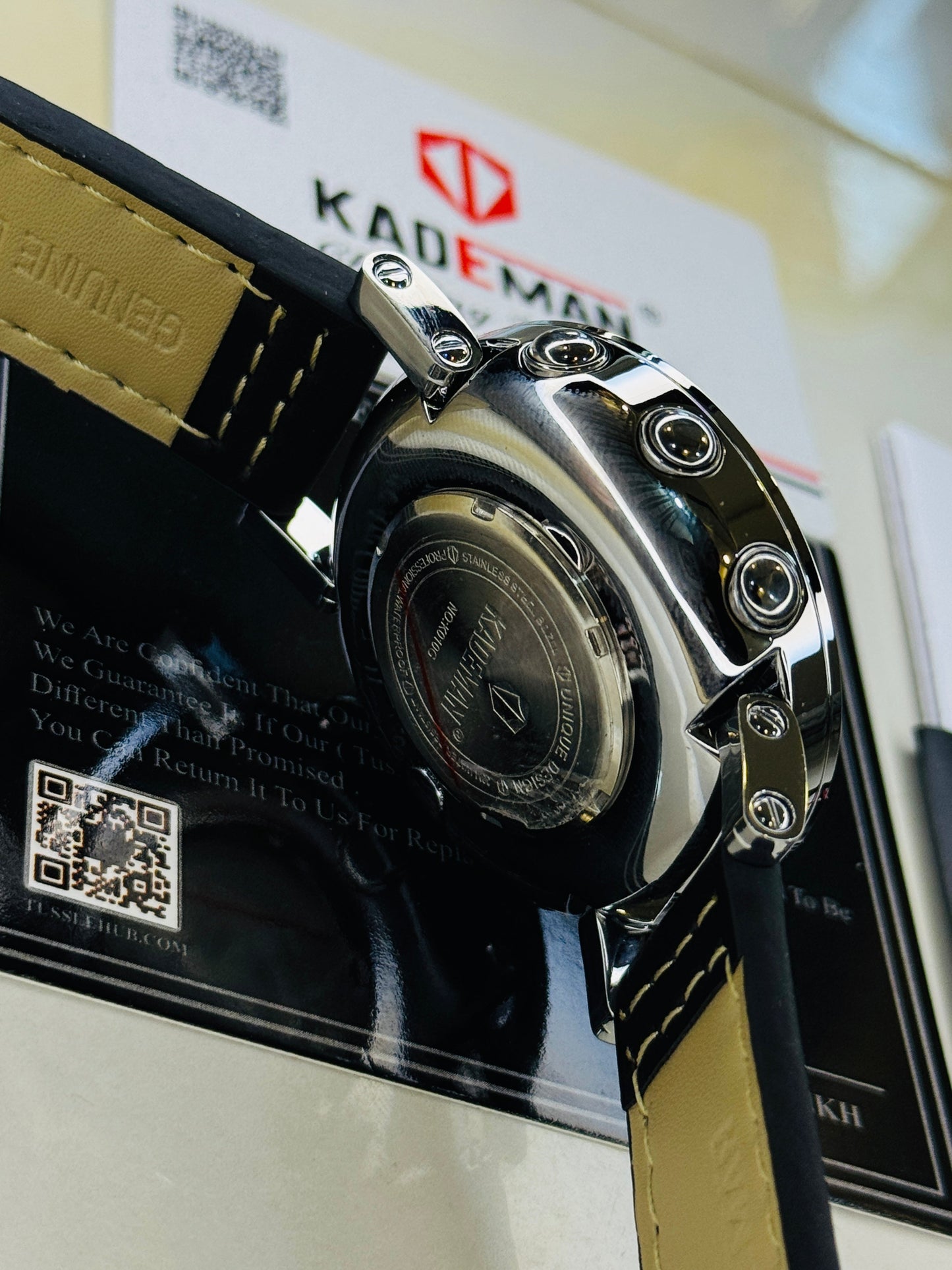 Kademan Black Silver Digital Watch