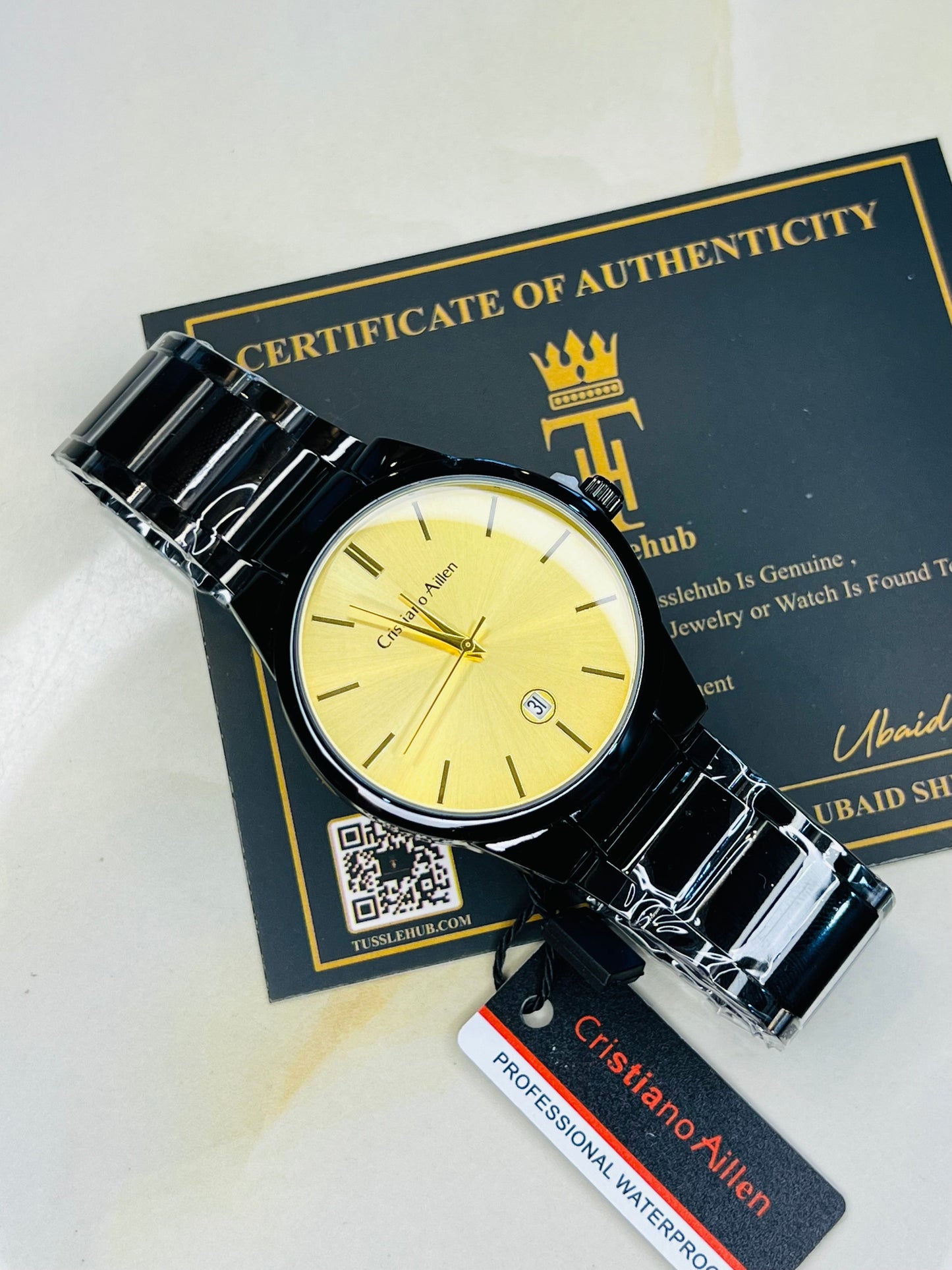 Cristiano Aillen Black Strapped Minimal Watch