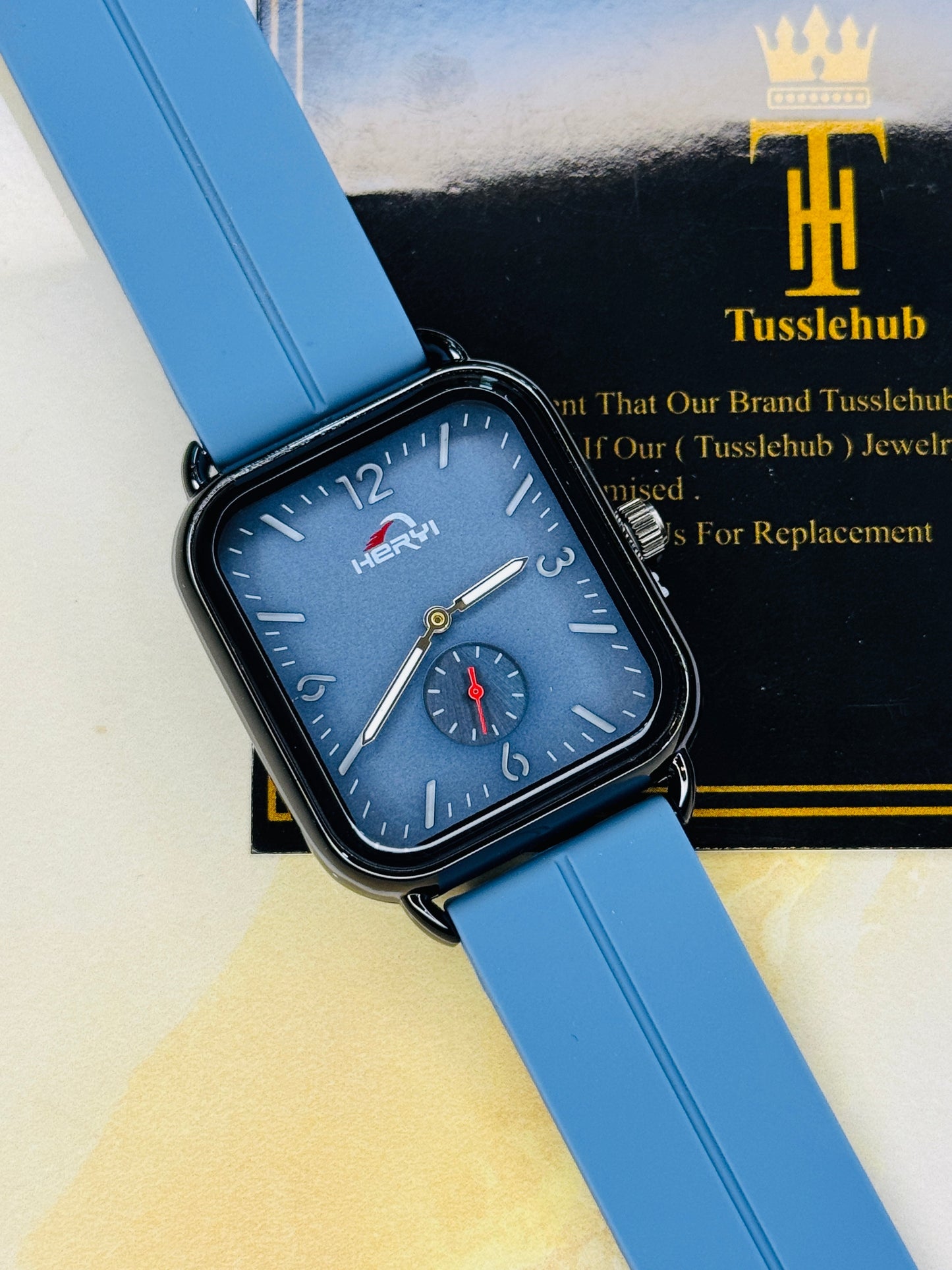 Sky Blue Heryi Seamer Magnet Strap Watch