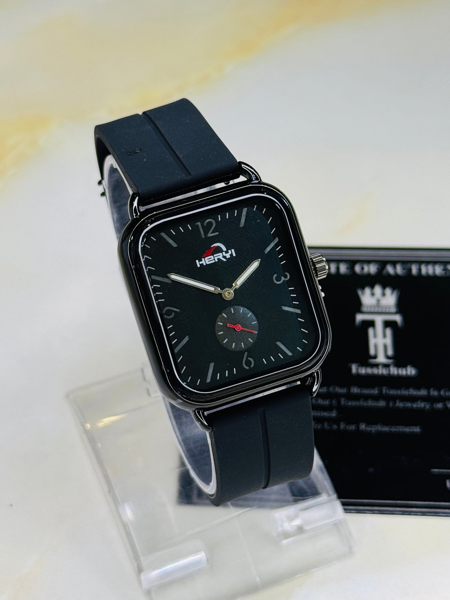 Black Heryi Seamer Down Second Magnet Strap Watch