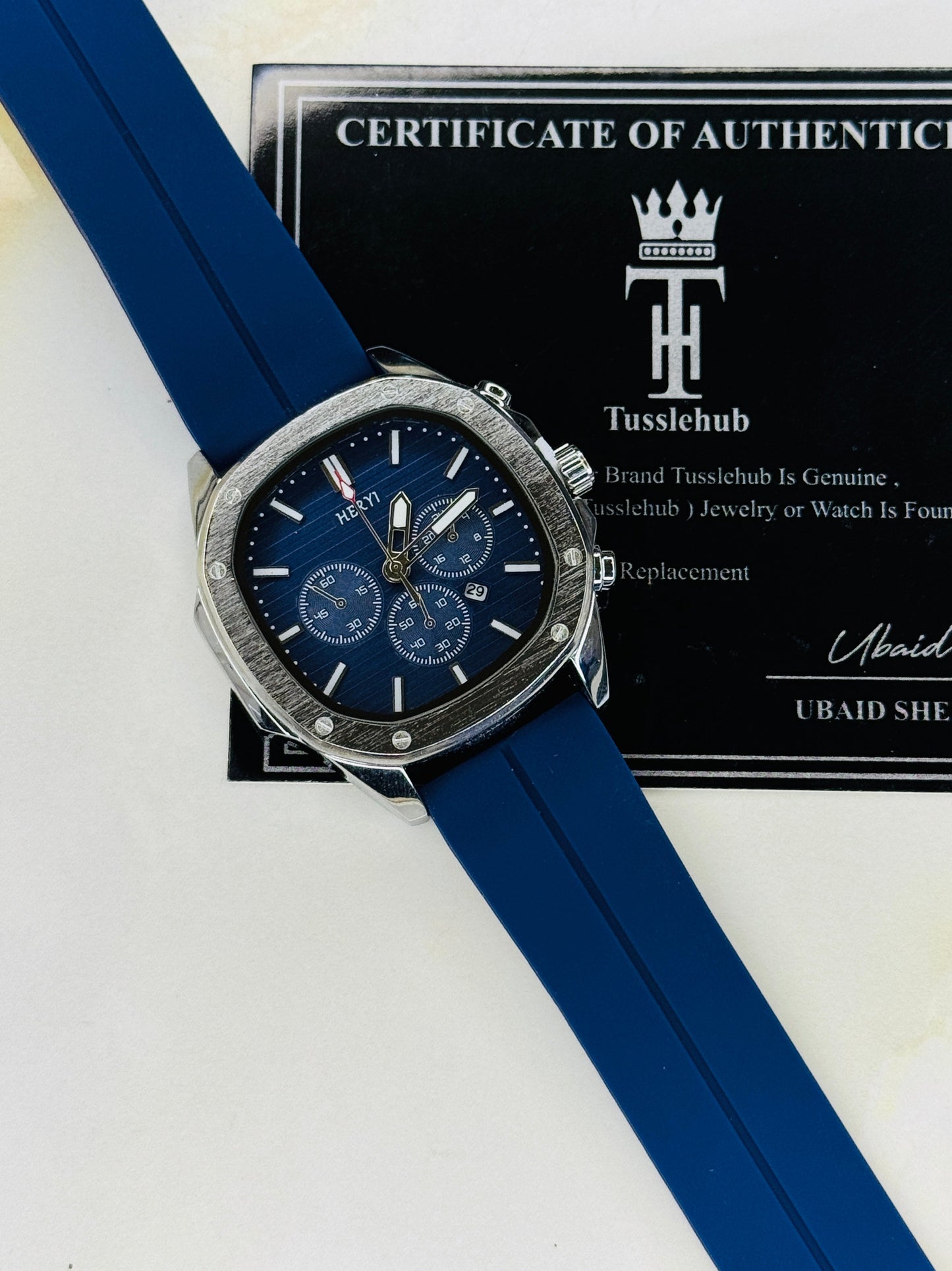 Navy Heryi Nautilus Magnet Strap Watch