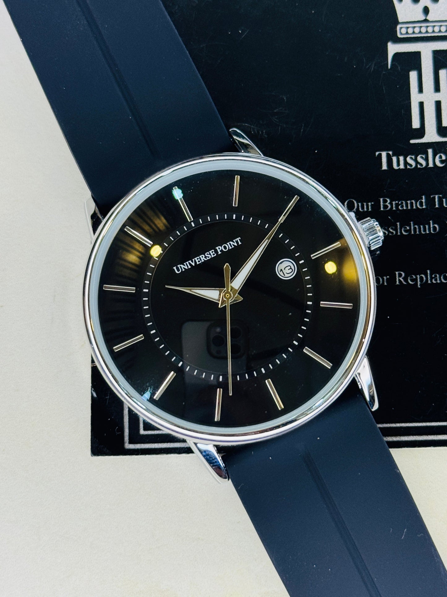 Model A Black Silver Slim Balloon Universe Point Watch