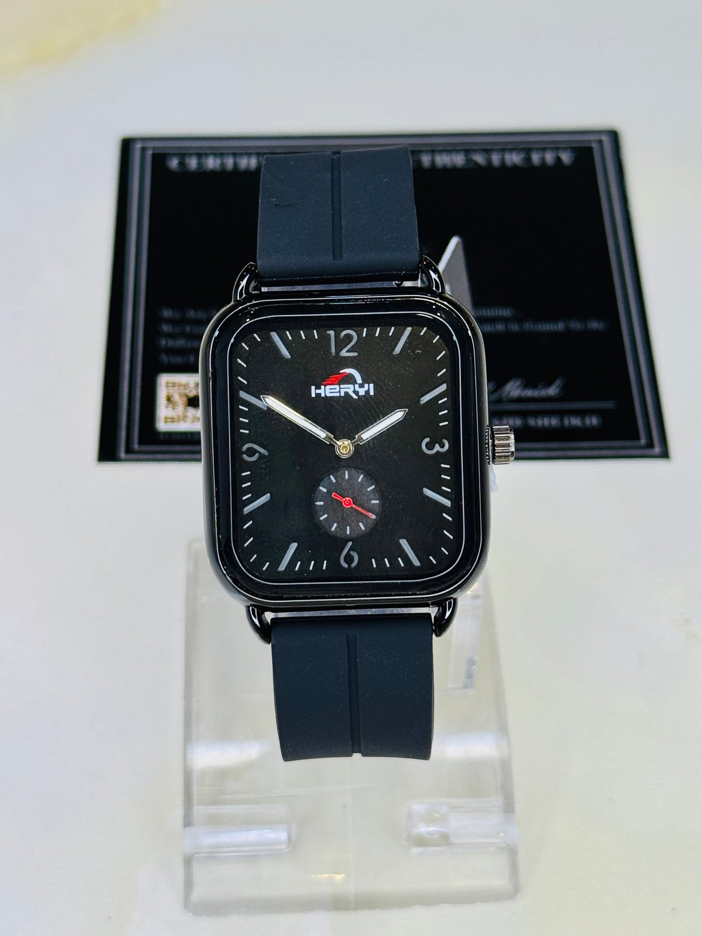 Black Heryi Seamer Down Second Magnet Strap Watch