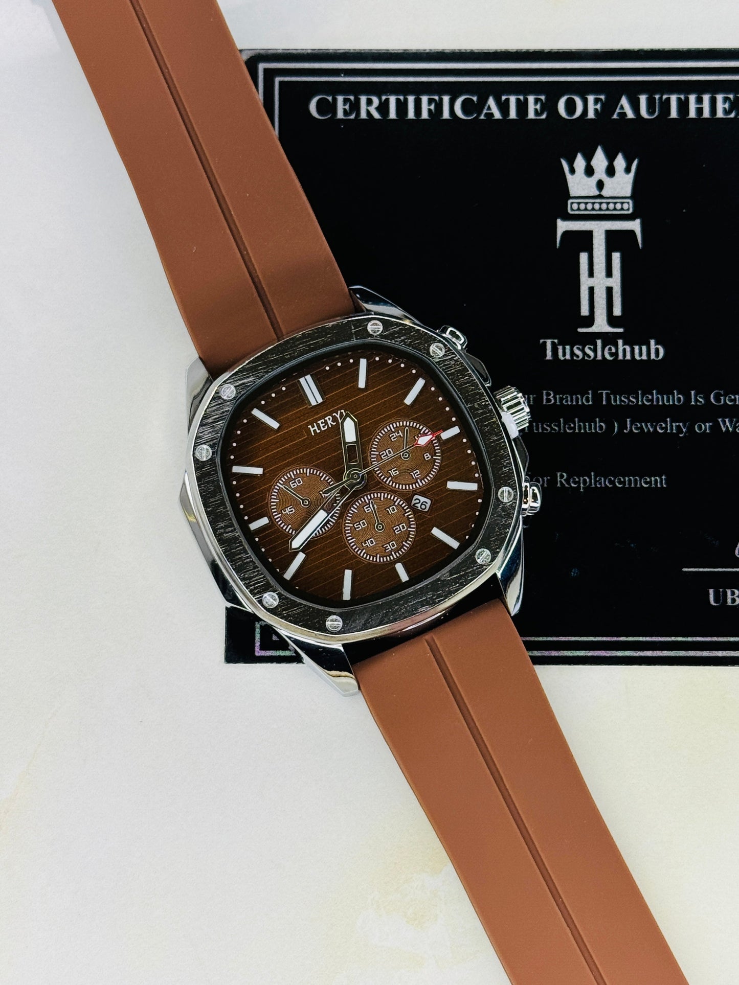 Brown Heryi Nautilus Magnet Strap Watch