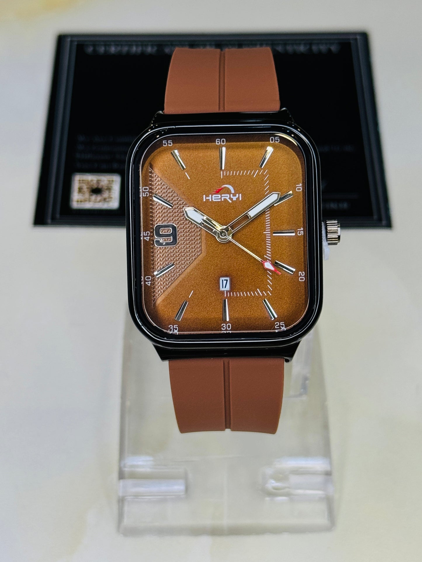 Brown Heryi Seamer Magnet Strap Watch