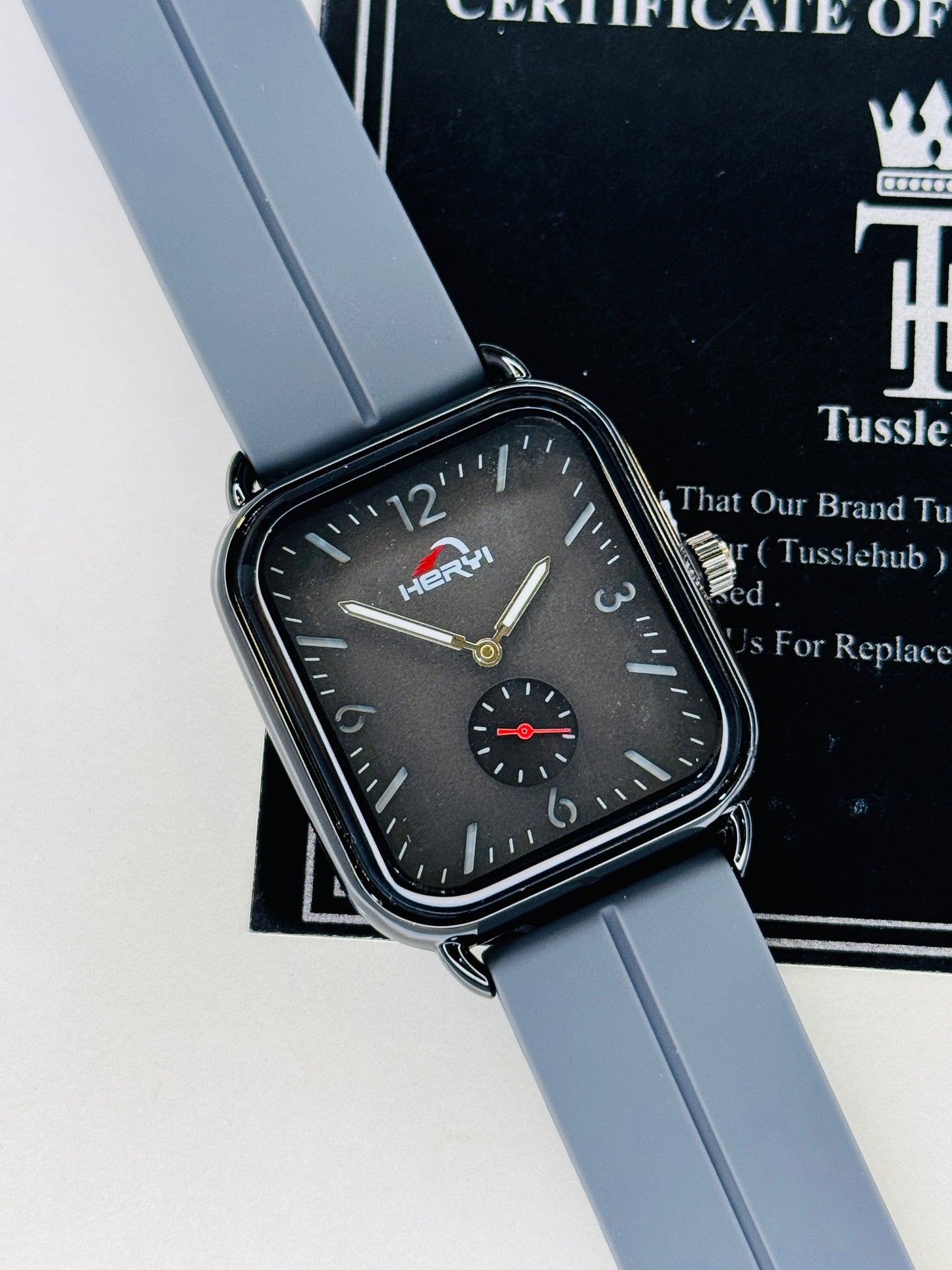 Grey Heryi Seamer Down Second Magnet Strap Watch