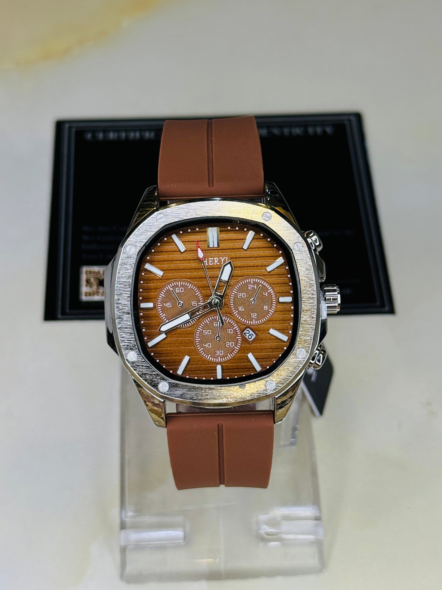 Brown Heryi Nautilus Magnet Strap Watch