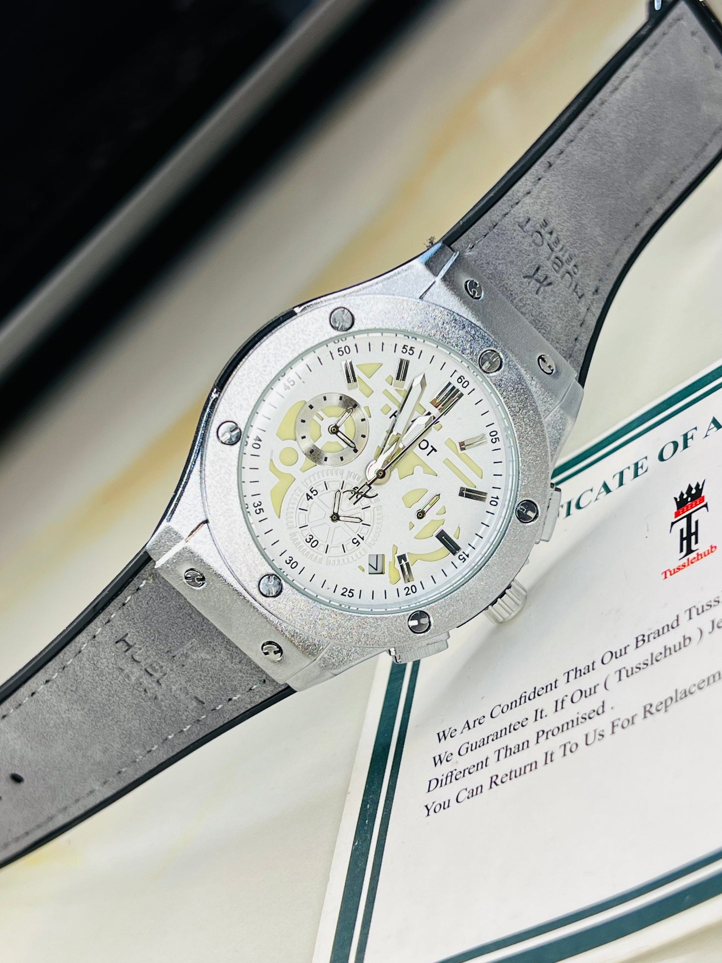 Ash Grey Chronograph Dial Hubl*t Watch