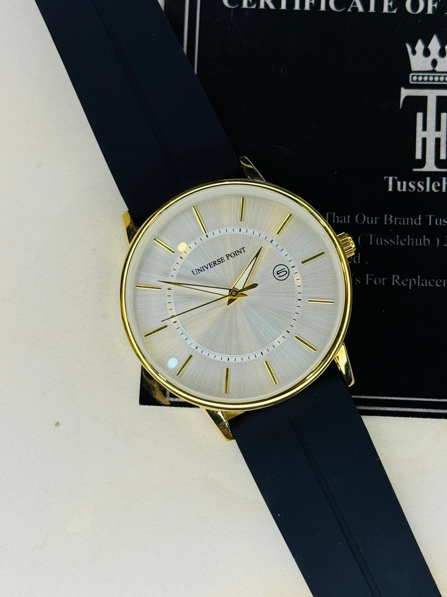 Model A Black Gold White Slim Balloon Universe Point Watch