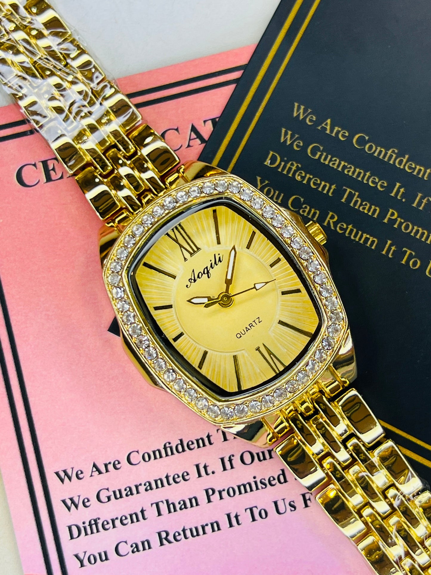 Aoqili Vertical All Gold Watch for her