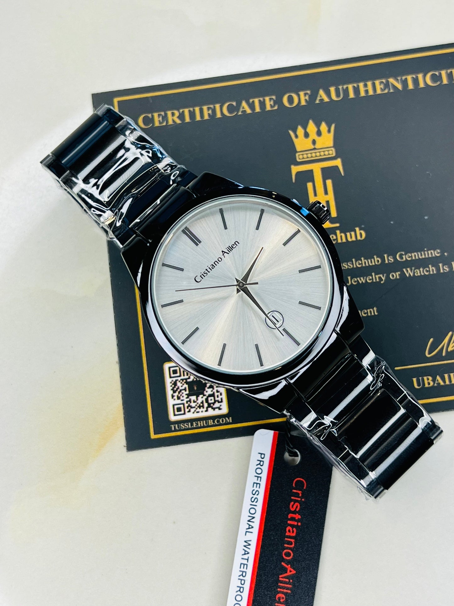 Cristiano Aillen Black Strapped Minimal Watch