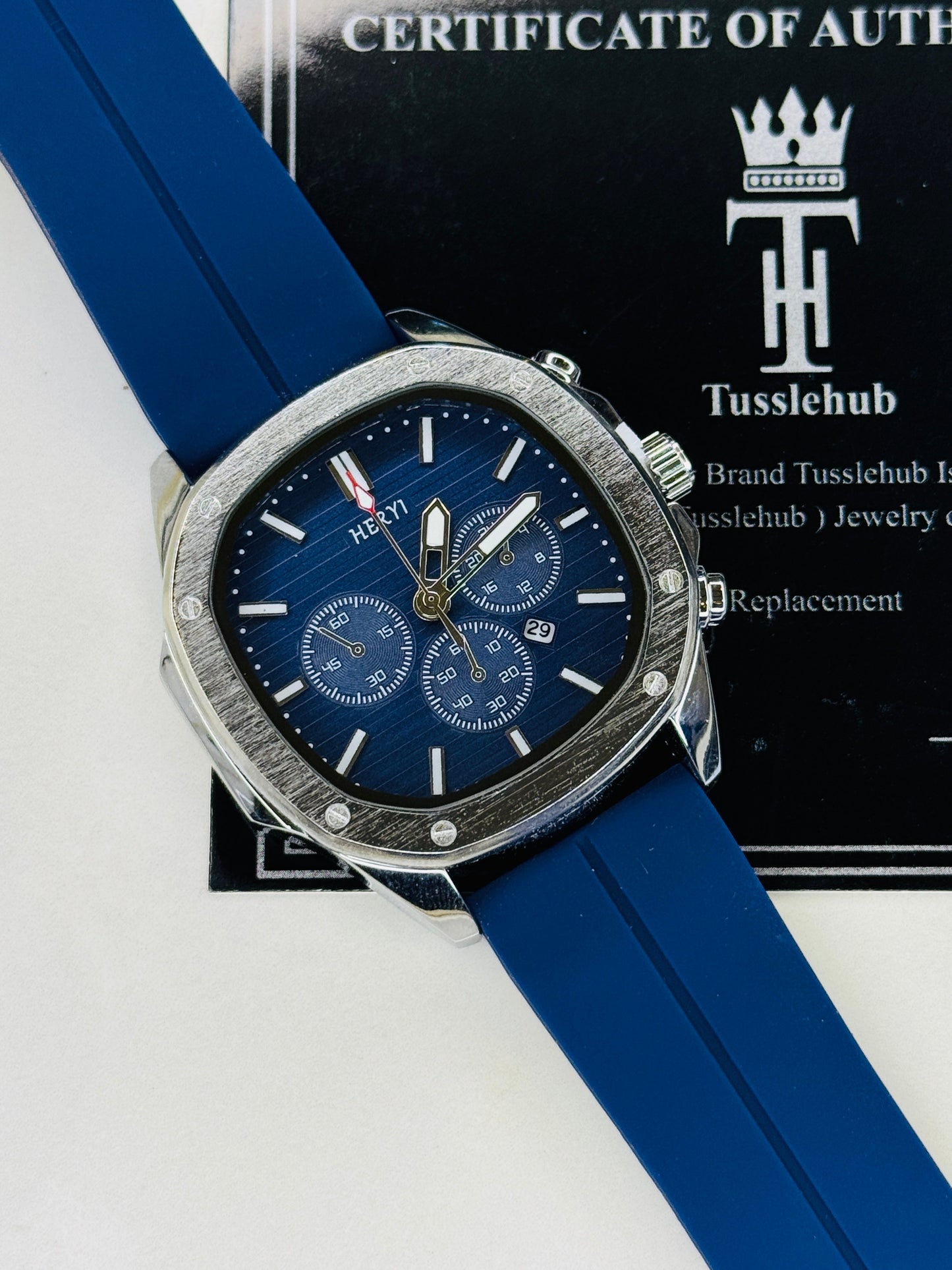 Navy Heryi Nautilus Magnet Strap Watch