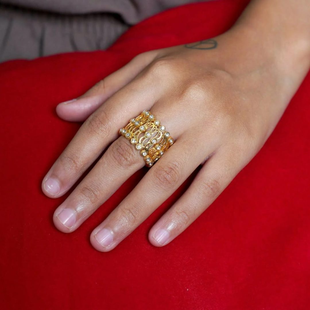 Transformable Ring-Bracelet Design