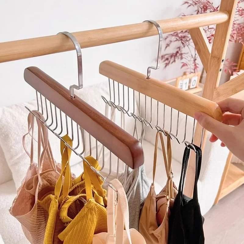 PACK OF 4 Wood hanger
