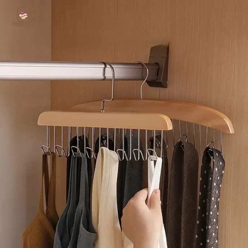 PACK OF 4 Wood hanger