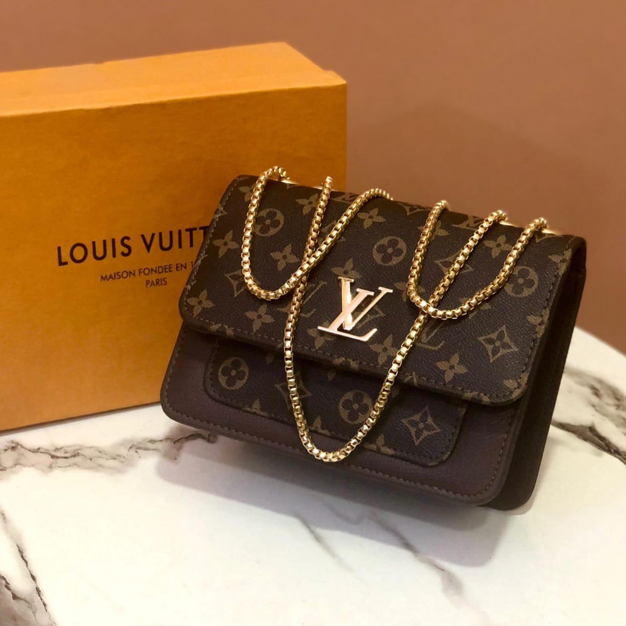 Louis Vuitton Crossbody Handbags For Girls & Womens