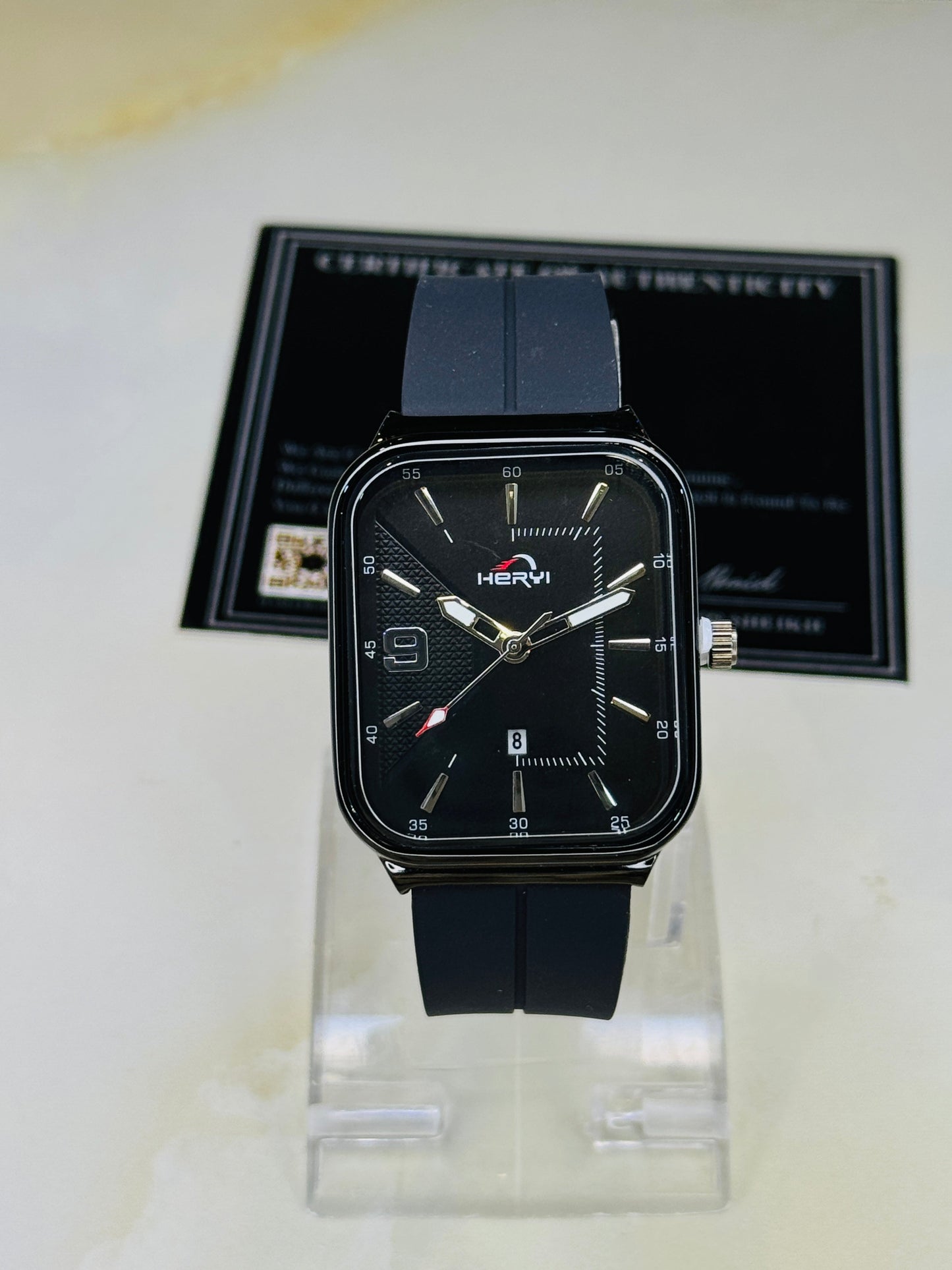 Black Heryi Seamer Magnet Strap Watch