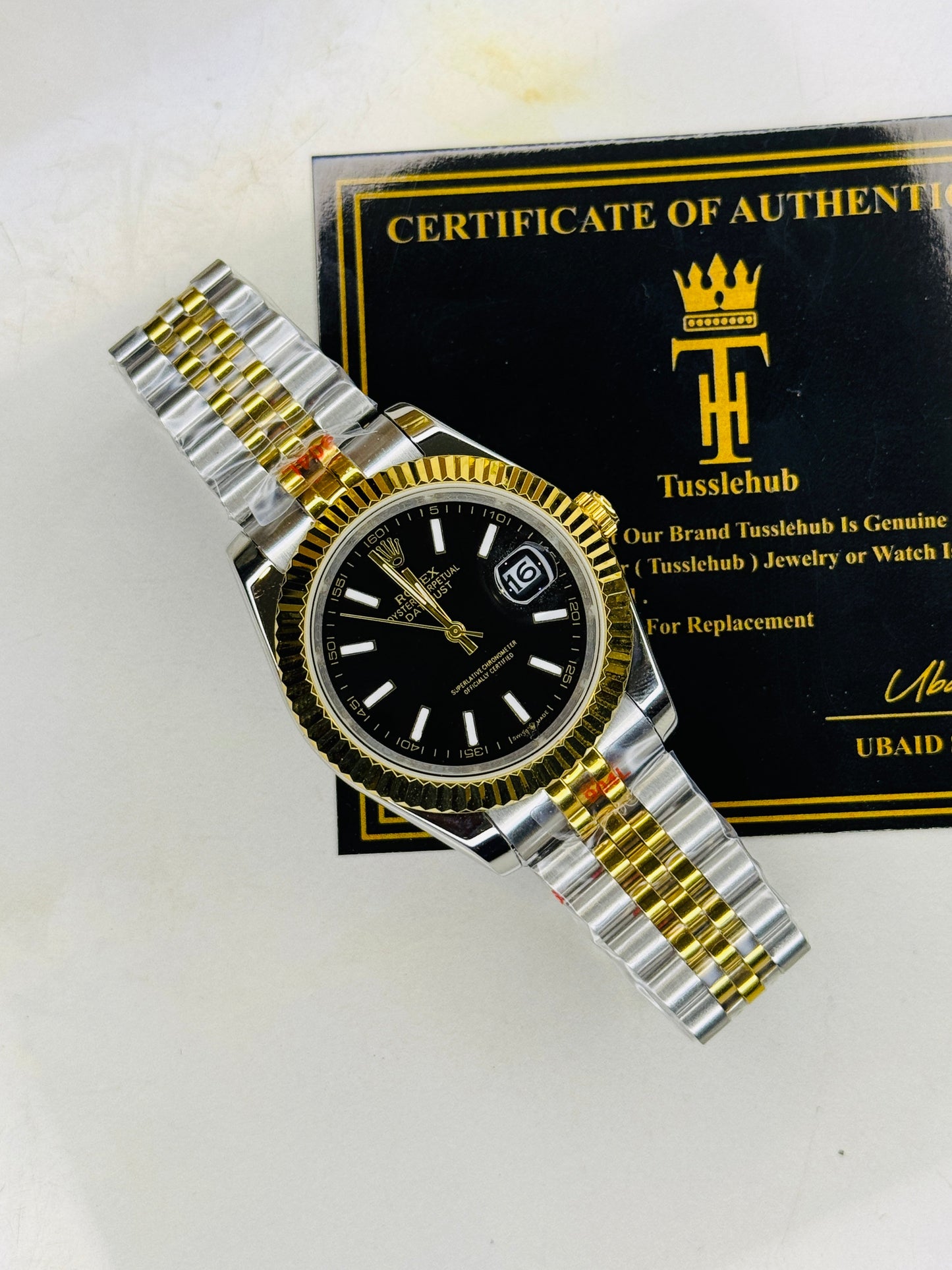 Jubilee Date Just Two Tone Vertical Fluted Black Dial Quartz Watch