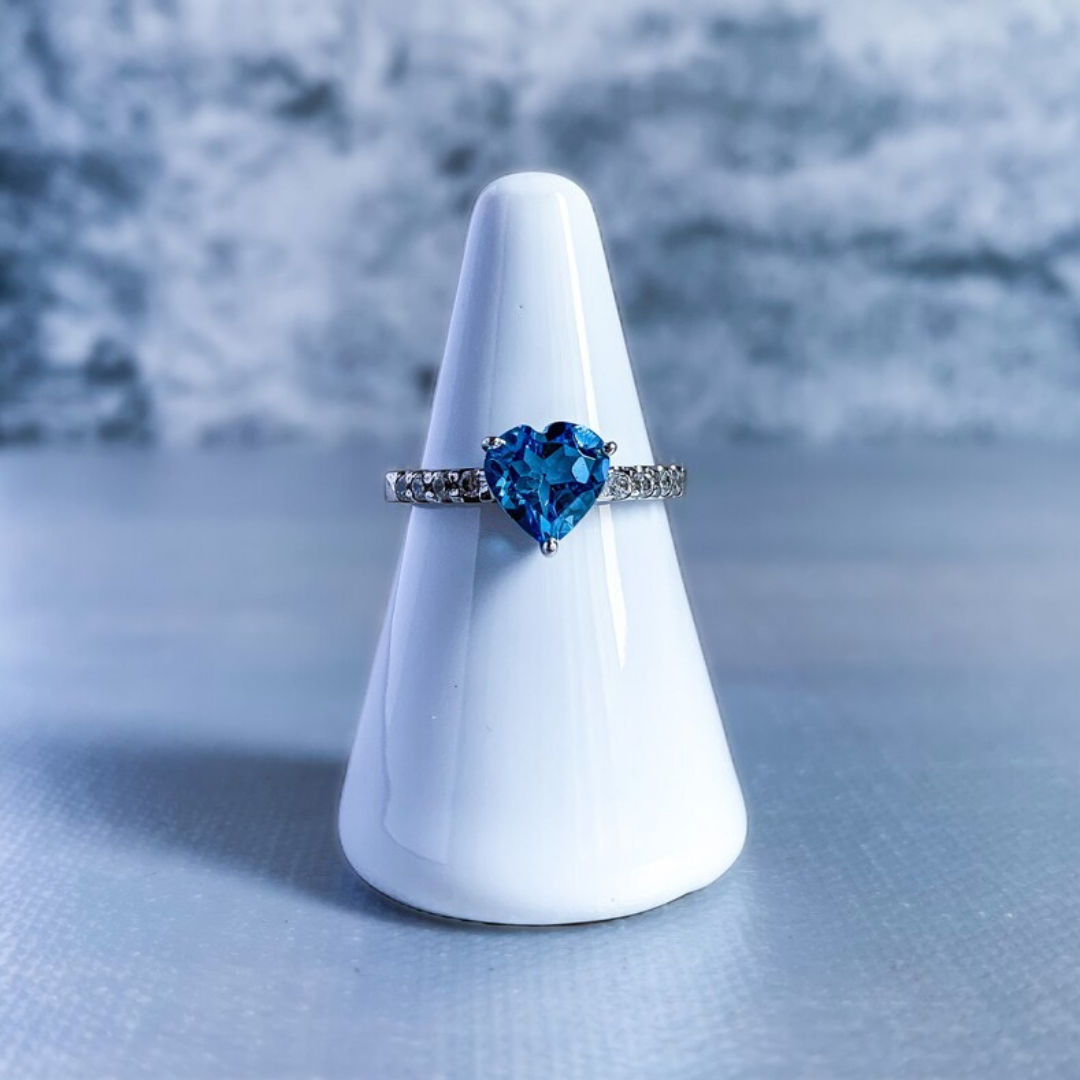 925 Blue Topaz Heart Ring (100% Pure Chandi )